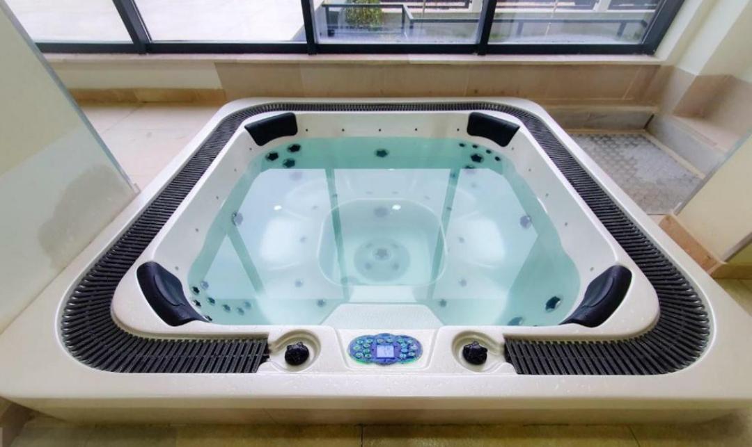 Alezzi Luxury Apartment Spa Resort Piscina Incalzita Sauna Parking Năvodari Esterno foto
